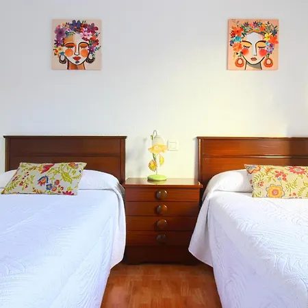 Playa De La Concha Apartman *